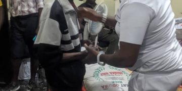 APT Chief Security Officer Distributes Food Items, Cash to 1500 Residents In Lagos and Anambra States