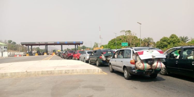 Motorists Decry Payment Delays As Keffi-Makurdi Toll Operations Enter Day Two