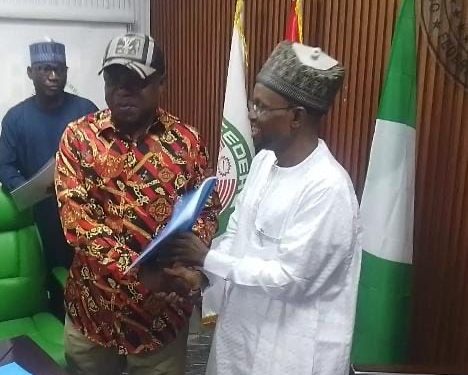 Tambuwal Officially Hands Over To Ogunlana As Ninth Clerk To The National Assembly