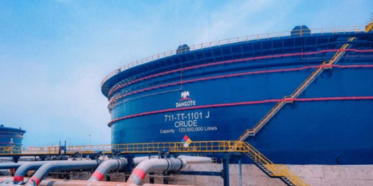 Dangote Slashes Petrol Loading Price To N860/Litre