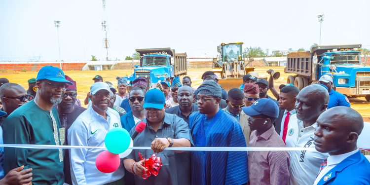 Adeleke Urges Sports Professionals To Stay, As Osun Begins Stadium Renovation