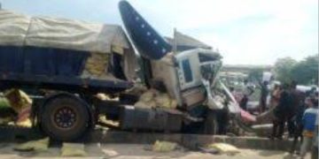 Emergency Responders Battle To Rescue Victims Of Accident On Karu Bridge