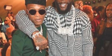 Netizens React As Burna Boy, Wizkid Link Up For Dinner