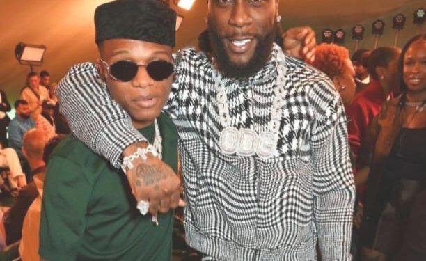 Netizens React As Burna Boy, Wizkid Link Up For Dinner