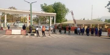 FCTA, FCDA Workers Begin Strike, Shut Down Operations in Abuja