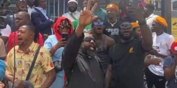 BREAKING: Protesters storm MTN office in Abuja