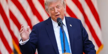 Trump signs bill authorising sweeping Russia sanctions