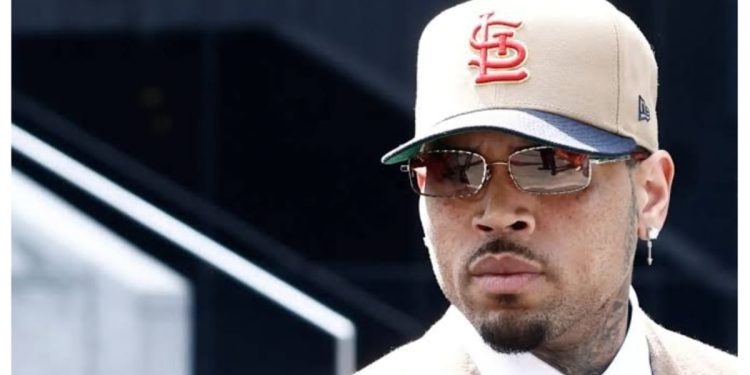 Chris Brown gets eight-month suspended prison sentence in UK